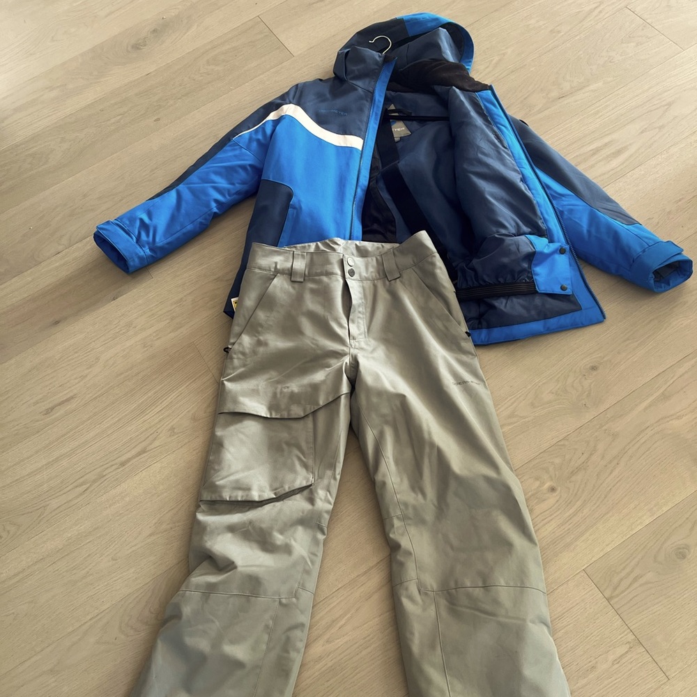 Obermeyer ski suit for teenager.